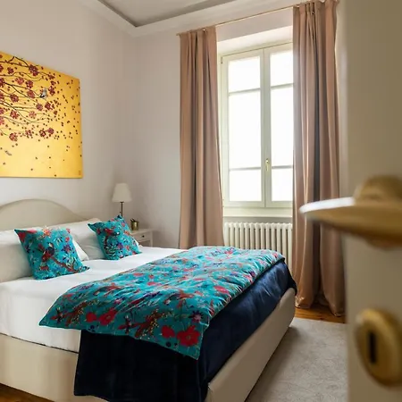 Casa Viberti - Mazzini 9 세라룽가달바