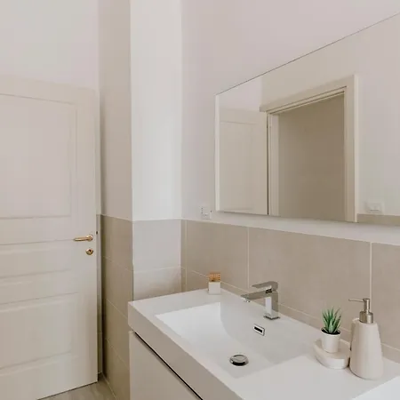 Casa Viberti - Mazzini 9 아파트